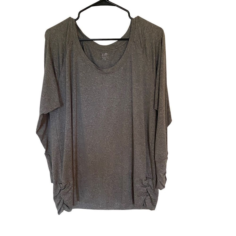 Champion long sleeve athletic shirt rouged sides and sleeves size 2XL gray